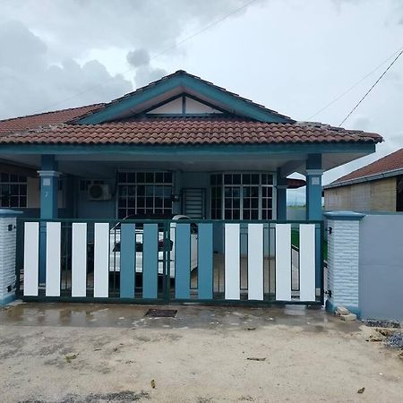 Myhomestay07 Kangar Exterior foto
