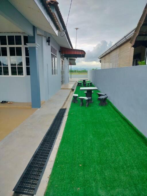 Myhomestay07 Kangar Exterior foto